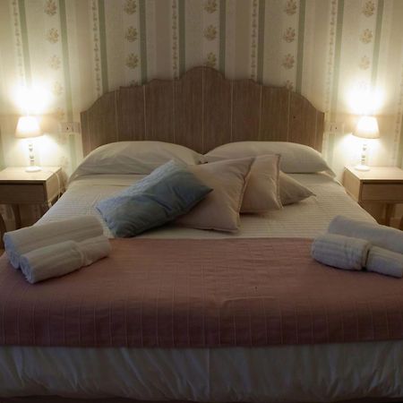 Palazzo Alessandrini Guest House Viterbo Luaran gambar