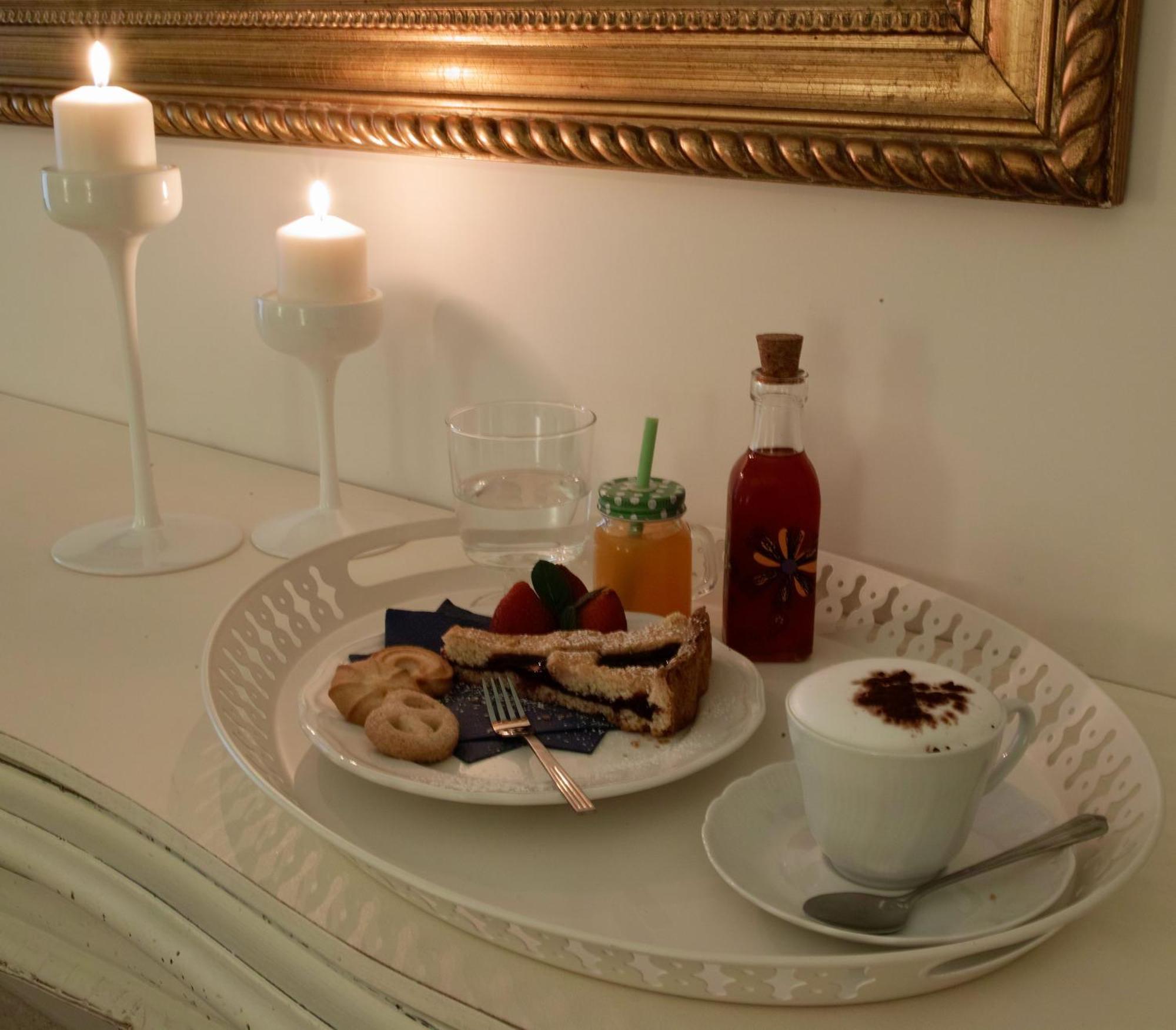Palazzo Alessandrini Guest House Viterbo Luaran gambar